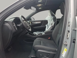 Volvo XC40 Ultra Black Edition B5 AWD 2026