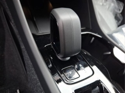 Volvo XC40 Ultra Black Edition B5 AWD 2026