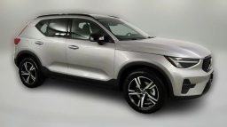Volvo XC40 Core B5 AWD 2026