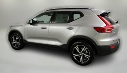 Volvo XC40 Core B5 AWD 2026