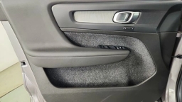 Volvo XC40 Core B5 AWD 2026