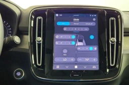 Volvo XC40 Core B5 AWD 2026