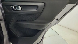 Volvo XC40 Core B5 AWD 2026