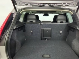 Volvo XC40 Core B5 AWD 2026