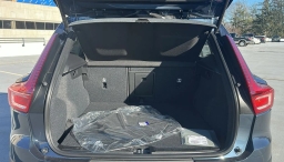 Volvo XC40 Core B5 AWD 2026