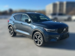 Volvo XC40 Core B5 AWD 2026