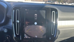 Volvo XC40 Core B5 AWD 2026