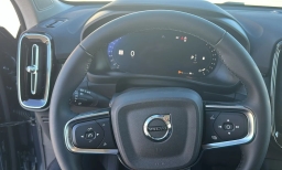 Volvo XC40 Core B5 AWD 2026