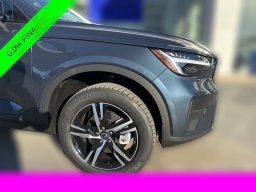 Volvo XC40 Core B5 AWD 2026