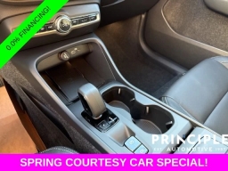 Volvo XC40 Core B5 AWD 2026