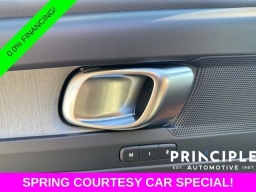 Volvo XC40 Core B5 AWD 2026