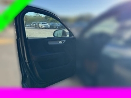 Volvo XC40 Core B5 AWD 2026