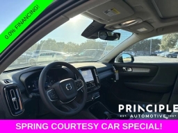 Volvo XC40 Core B5 AWD 2026