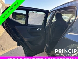 Volvo XC40 Core B5 AWD 2026