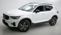 Volvo XC40 Core B5 AWD 2026