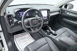 Volvo XC40 Core B5 AWD 2026