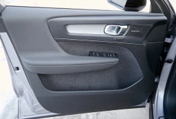 Volvo XC40 Ultra B5 AWD 2026