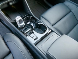 Volvo XC40 Ultra B5 AWD 2026