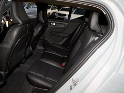 Volvo XC40 Ultra B5 AWD 2026