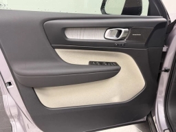 Volvo XC40 Ultra B5 AWD 2026