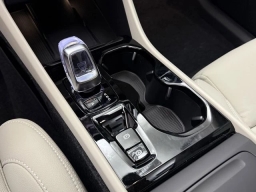 Volvo XC40 Ultra B5 AWD 2026