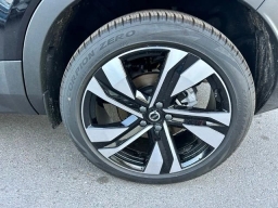 Volvo XC40 Ultra B5 AWD 2026