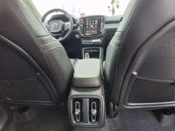 Volvo XC40 Ultra B5 AWD 2026