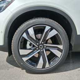 Volvo XC40 Ultra B5 AWD 2026