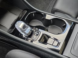 Volvo XC40 Ultra B5 AWD 2026