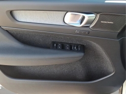 Volvo XC40 Ultra B5 AWD 2026