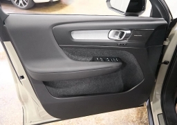 Volvo XC40 Ultra B5 AWD 2026