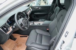 Volvo V60 Cross Country Plus B5 AWD 2026