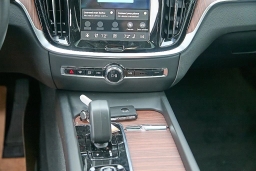 Volvo V60 Cross Country Plus B5 AWD 2026