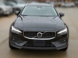 Volvo V60 Cross Country Plus B5 AWD 2026
