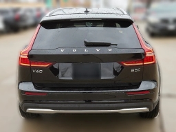 Volvo V60 Cross Country Plus B5 AWD 2026