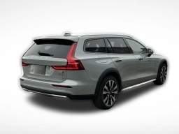 Volvo V60 Cross Country Ultra B5 AWD 2026