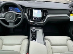 Volvo V60 Cross Country Ultra B5 AWD 2026