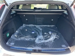 Volvo V60 Cross Country Ultra B5 AWD 2026