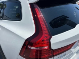 Volvo V60 Cross Country Ultra B5 AWD 2026