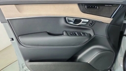 Volvo XC90 Plus B5 AWD 7-Seater 2026