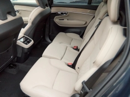 Volvo XC90 Plus B5 AWD 7-Seater 2026