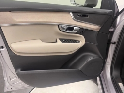 Volvo XC90 Plus B5 AWD 7-Seater 2026