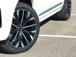 Volvo XC90 Plus B5 AWD 7-Seater 2026