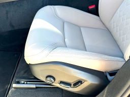 Volvo XC90 Plus B5 AWD 7-Seater 2026