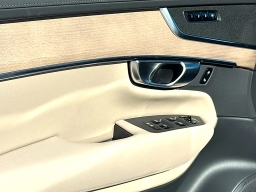 Volvo XC90 Plus B5 AWD 7-Seater 2026