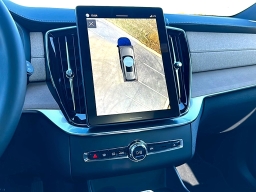 Volvo XC90 Plus B5 AWD 7-Seater 2026