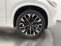 Volvo XC90 Plus B5 AWD 7-Seater 2026