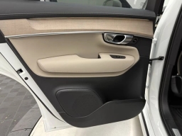 Volvo XC90 Plus B5 AWD 7-Seater 2026