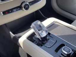 Volvo XC90 Ultra B5 AWD 7-Seater 2026