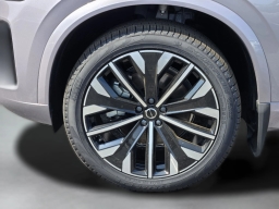 Volvo XC90 Core B5 AWD 7-Seater 2026